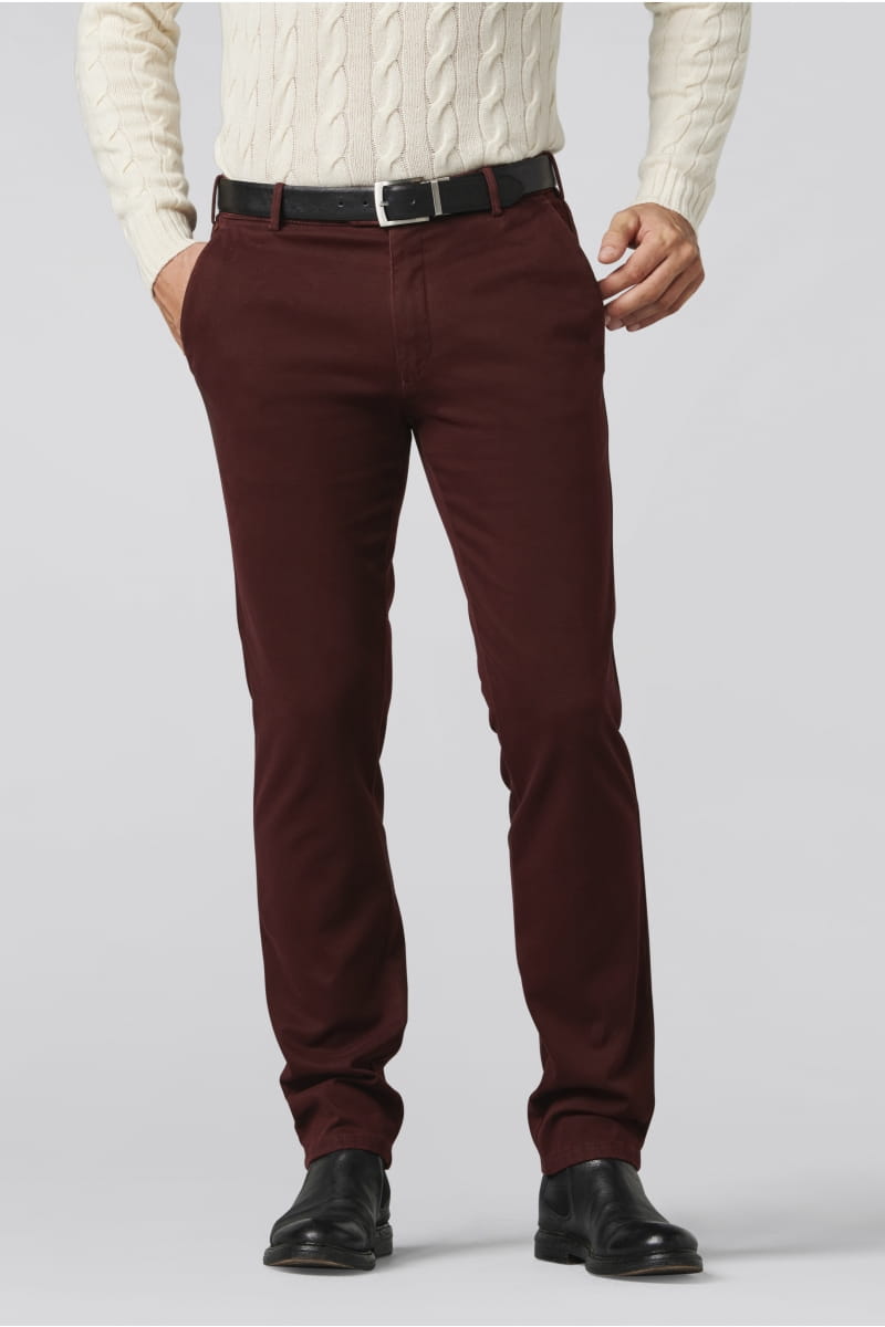 3 Fresh Chino Pants Outfits For Guys